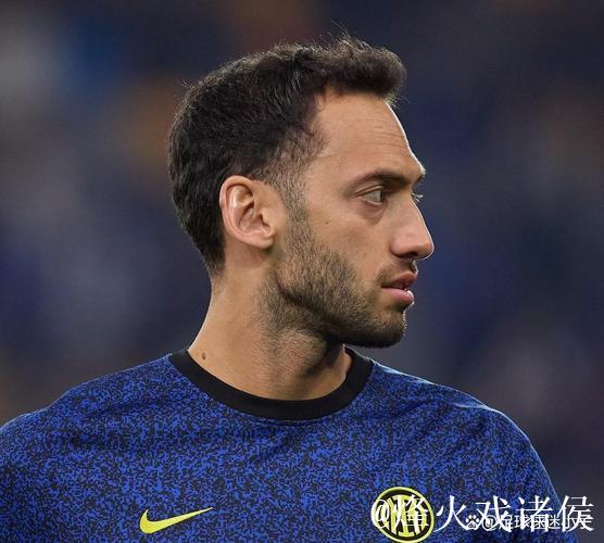 恰尔汗奥卢里程碑之战：出战利物浦迎来国米第200场比赛